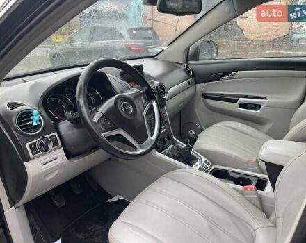 Черный Опель Антара, объемом двигателя 2.2 л и пробегом 138 тыс. км за 12850 $, фото 3 на Automoto.ua