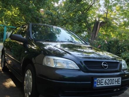 Черный Опель Антара, объемом двигателя 1.4 л и пробегом 256 тыс. км за 4049 $, фото 1 на Automoto.ua