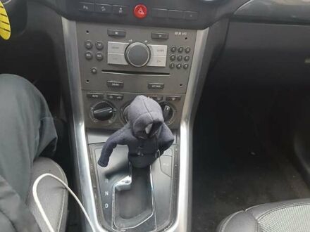 Черный Опель Антара, объемом двигателя 2.23 л и пробегом 159 тыс. км за 10400 $, фото 1 на Automoto.ua