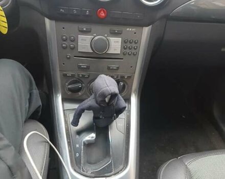 Черный Опель Антара, объемом двигателя 2.23 л и пробегом 159 тыс. км за 10400 $, фото 1 на Automoto.ua