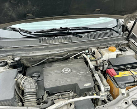 Коричневый Опель Антара, объемом двигателя 2.2 л и пробегом 241 тыс. км за 11000 $, фото 10 на Automoto.ua