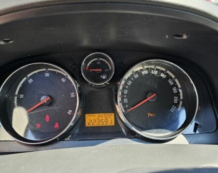 Сірий Опель Антара, об'ємом двигуна 2 л та пробігом 223 тис. км за 8600 $, фото 8 на Automoto.ua