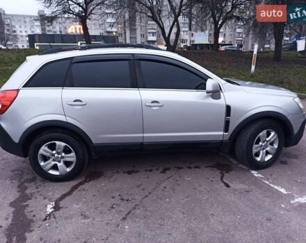 Сірий Опель Антара, об'ємом двигуна 1.99 л та пробігом 243 тис. км за 8000 $, фото 5 на Automoto.ua