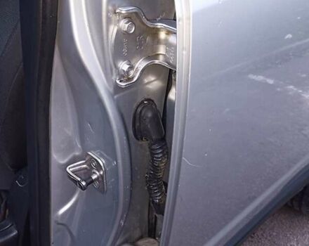 Сірий Опель Антара, об'ємом двигуна 1.99 л та пробігом 243 тис. км за 8000 $, фото 27 на Automoto.ua