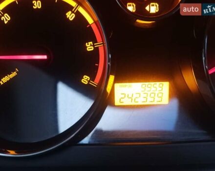 Сірий Опель Антара, об'ємом двигуна 1.99 л та пробігом 243 тис. км за 8000 $, фото 36 на Automoto.ua