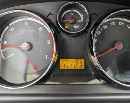 Сірий Опель Антара, об'ємом двигуна 2 л та пробігом 191 тис. км за 3700 $, фото 8 на Automoto.ua