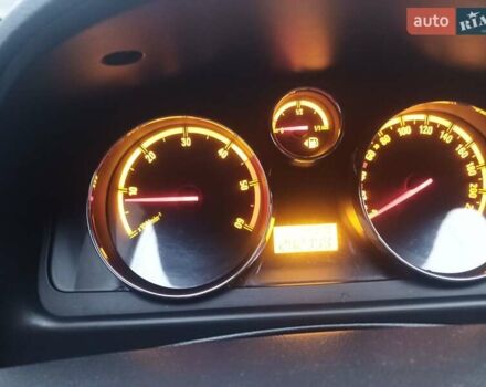 Сірий Опель Антара, об'ємом двигуна 1.99 л та пробігом 243 тис. км за 8000 $, фото 34 на Automoto.ua