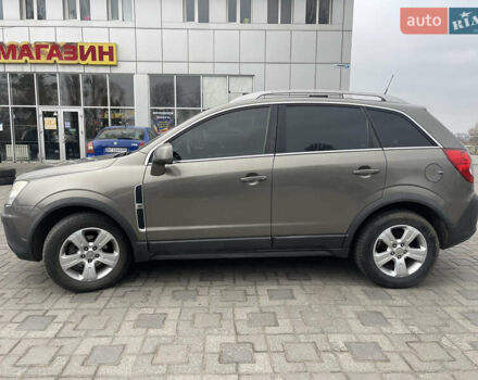 Серый Опель Антара, объемом двигателя 2.41 л и пробегом 185 тыс. км за 9399 $, фото 4 на Automoto.ua