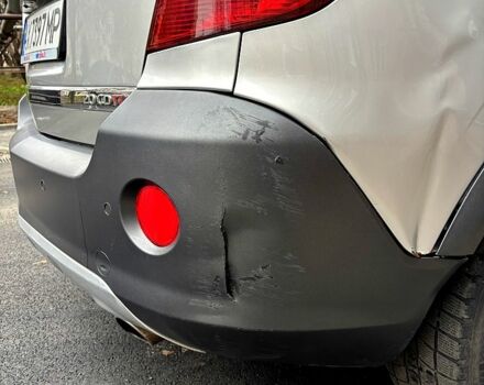 Сірий Опель Антара, об'ємом двигуна 2 л та пробігом 325 тис. км за 7800 $, фото 5 на Automoto.ua