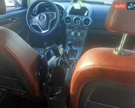 Серый Опель Антара, объемом двигателя 1.99 л и пробегом 418 тыс. км за 6500 $, фото 2 на Automoto.ua