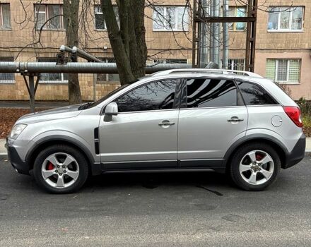 Сірий Опель Антара, об'ємом двигуна 2 л та пробігом 325 тис. км за 7800 $, фото 1 на Automoto.ua