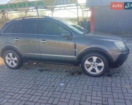 Серый Опель Антара, объемом двигателя 1.99 л и пробегом 418 тыс. км за 6500 $, фото 4 на Automoto.ua