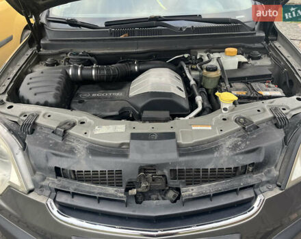 Сірий Опель Антара, об'ємом двигуна 1.99 л та пробігом 370 тис. км за 7500 $, фото 13 на Automoto.ua
