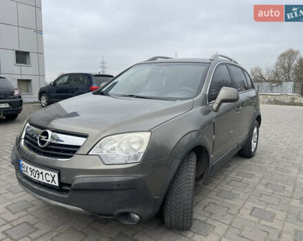 Серый Опель Антара, объемом двигателя 2.41 л и пробегом 185 тыс. км за 9399 $, фото 3 на Automoto.ua