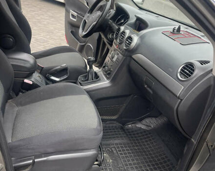 Серый Опель Антара, объемом двигателя 2.41 л и пробегом 185 тыс. км за 9399 $, фото 11 на Automoto.ua