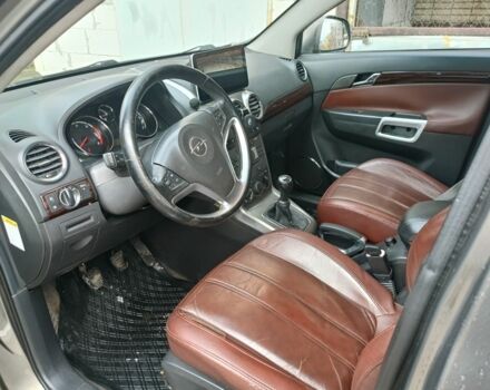 Серый Опель Антара, объемом двигателя 2 л и пробегом 310 тыс. км за 4900 $, фото 3 на Automoto.ua