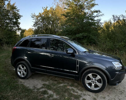 Сірий Опель Антара, об'ємом двигуна 2 л та пробігом 196 тис. км за 7800 $, фото 5 на Automoto.ua