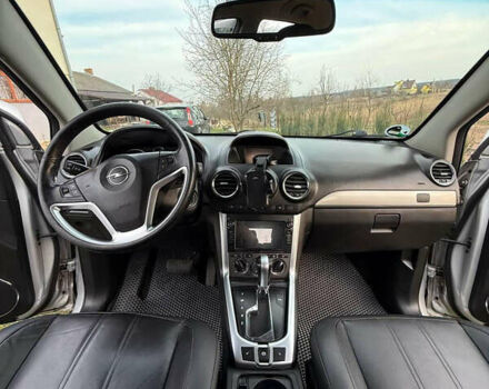 Серый Опель Антара, объемом двигателя 2.2 л и пробегом 241 тыс. км за 10699 $, фото 9 на Automoto.ua