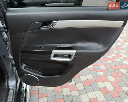 Серый Опель Антара, объемом двигателя 2.2 л и пробегом 198 тыс. км за 8750 $, фото 89 на Automoto.ua