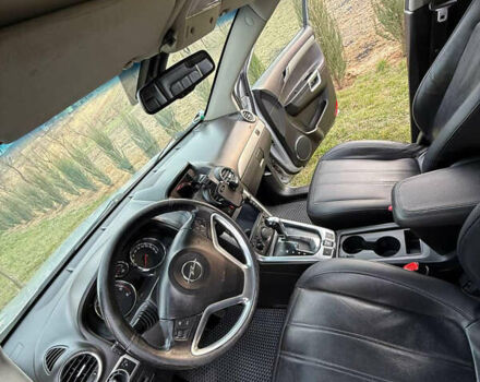 Серый Опель Антара, объемом двигателя 2.2 л и пробегом 241 тыс. км за 10699 $, фото 10 на Automoto.ua