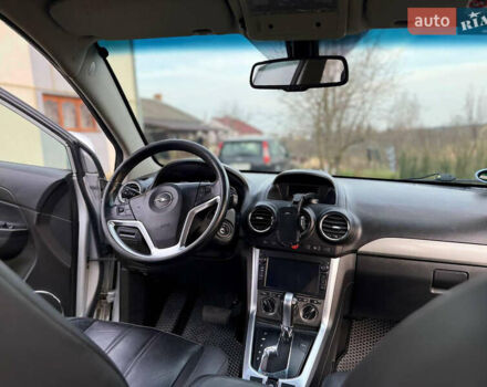 Сірий Опель Антара, об'ємом двигуна 2.23 л та пробігом 242 тис. км за 8700 $, фото 10 на Automoto.ua