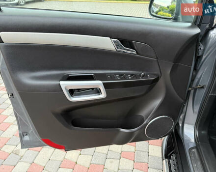 Серый Опель Антара, объемом двигателя 2.2 л и пробегом 198 тыс. км за 8750 $, фото 63 на Automoto.ua