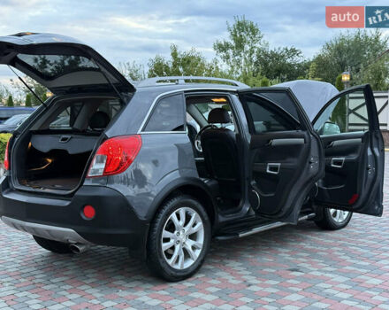 Серый Опель Антара, объемом двигателя 2.2 л и пробегом 198 тыс. км за 8750 $, фото 114 на Automoto.ua