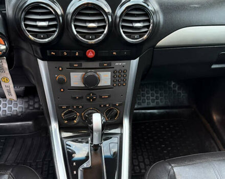 Серый Опель Антара, объемом двигателя 2.2 л и пробегом 198 тыс. км за 8750 $, фото 77 на Automoto.ua