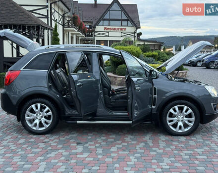 Серый Опель Антара, объемом двигателя 2.2 л и пробегом 198 тыс. км за 8750 $, фото 112 на Automoto.ua