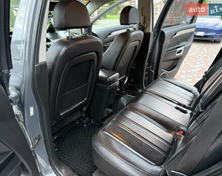 Сірий Опель Антара, об'ємом двигуна 2.2 л та пробігом 199 тис. км за 6999 $, фото 93 на Automoto.ua