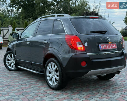 Серый Опель Антара, объемом двигателя 2.2 л и пробегом 198 тыс. км за 8750 $, фото 126 на Automoto.ua