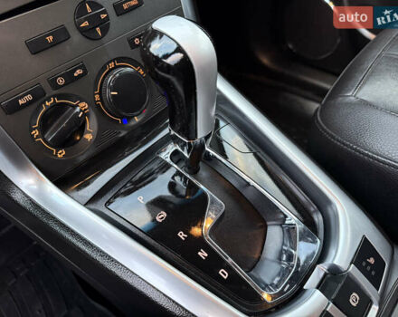 Сірий Опель Антара, об'ємом двигуна 2.2 л та пробігом 199 тис. км за 6999 $, фото 78 на Automoto.ua