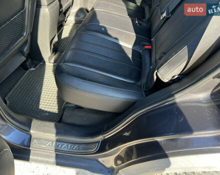 Серый Опель Антара, объемом двигателя 2.2 л и пробегом 243 тыс. км за 10550 $, фото 52 на Automoto.ua