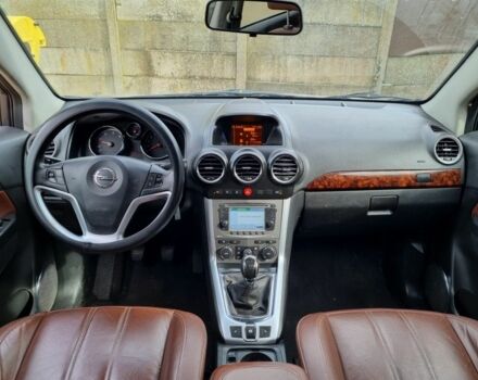 Серый Опель Антара, объемом двигателя 2 л и пробегом 196 тыс. км за 4678 $, фото 4 на Automoto.ua