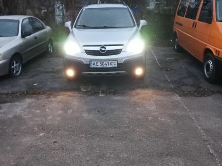 Серый Опель Антара, объемом двигателя 2 л и пробегом 243 тыс. км за 8000 $, фото 1 на Automoto.ua