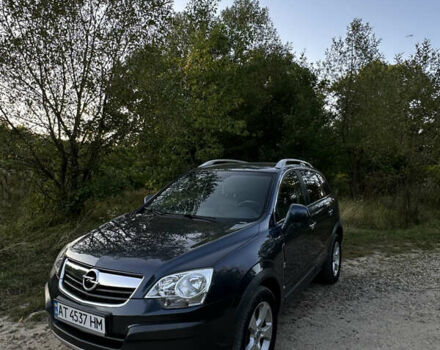Сірий Опель Антара, об'ємом двигуна 2 л та пробігом 196 тис. км за 7800 $, фото 1 на Automoto.ua