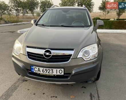 Сірий Опель Антара, об'ємом двигуна 1.99 л та пробігом 216 тис. км за 8600 $, фото 1 на Automoto.ua