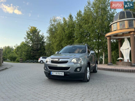 Серый Опель Антара, объемом двигателя 2.23 л и пробегом 240 тыс. км за 11550 $, фото 1 на Automoto.ua