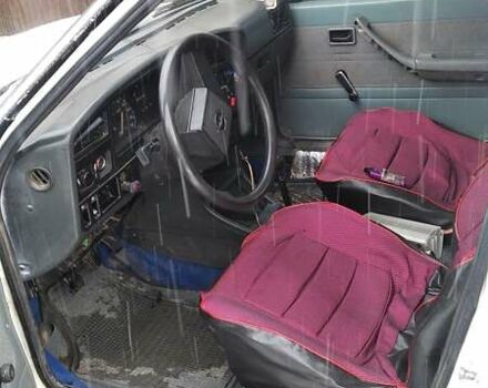 Белый Опель Аскона, объемом двигателя 1.6 л и пробегом 100 тыс. км за 335 $, фото 9 на Automoto.ua