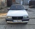 Білий Опель Аскона, об'ємом двигуна 1.6 л та пробігом 250 тис. км за 1100 $, фото 3 на Automoto.ua