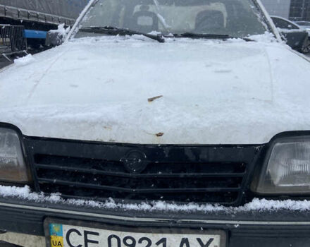 Белый Опель Аскона, объемом двигателя 1.6 л и пробегом 200 тыс. км за 299 $, фото 1 на Automoto.ua