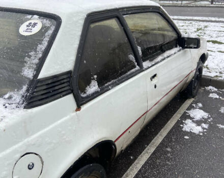 Белый Опель Аскона, объемом двигателя 1.6 л и пробегом 200 тыс. км за 299 $, фото 4 на Automoto.ua