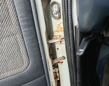 Белый Опель Аскона, объемом двигателя 1.6 л и пробегом 573 тыс. км за 955 $, фото 16 на Automoto.ua