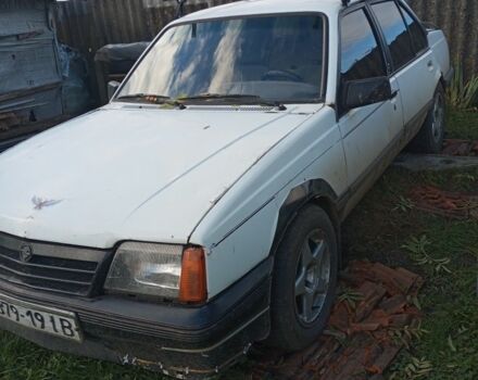Опель Аскона 1987 в Коломые на Automoto.ua Белый Опель Аскона, объемом двигателя 8 л и пробегом 200 тыс. км за 900 $, фото 5 на Automoto.ua
