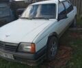 Опель Аскона 1987 в Коломые на Automoto.ua Белый Опель Аскона, объемом двигателя 8 л и пробегом 200 тыс. км за 900 $, фото 5 на Automoto.ua