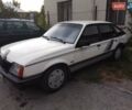 Білий Опель Аскона, об'ємом двигуна 1.6 л та пробігом 100 тис. км за 450 $, фото 1 на Automoto.ua
