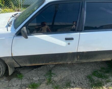 Опель Аскона 1986 в Калуше на Automoto.ua Белый Опель Аскона, объемом двигателя 1.6 л и пробегом 2 тыс. км за 750 $, фото 2 на Automoto.ua