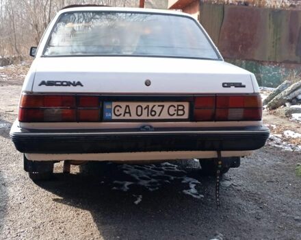 Білий Опель Аскона, об'ємом двигуна 1.8 л та пробігом 200 тис. км за 1350 $, фото 1 на Automoto.ua