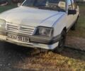 Белый Опель Аскона, объемом двигателя 1.6 л и пробегом 35 тыс. км за 1250 $, фото 1 на Automoto.ua