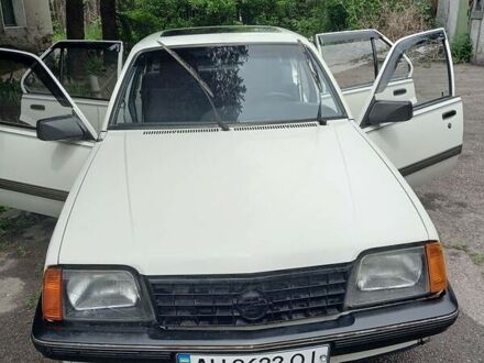 Опель Аскона 1986 в Запорожье на Automoto.ua Белый Опель Аскона, объемом двигателя 1.6 л и пробегом 66 тыс. км за 1910 $, фото 1 на Automoto.ua